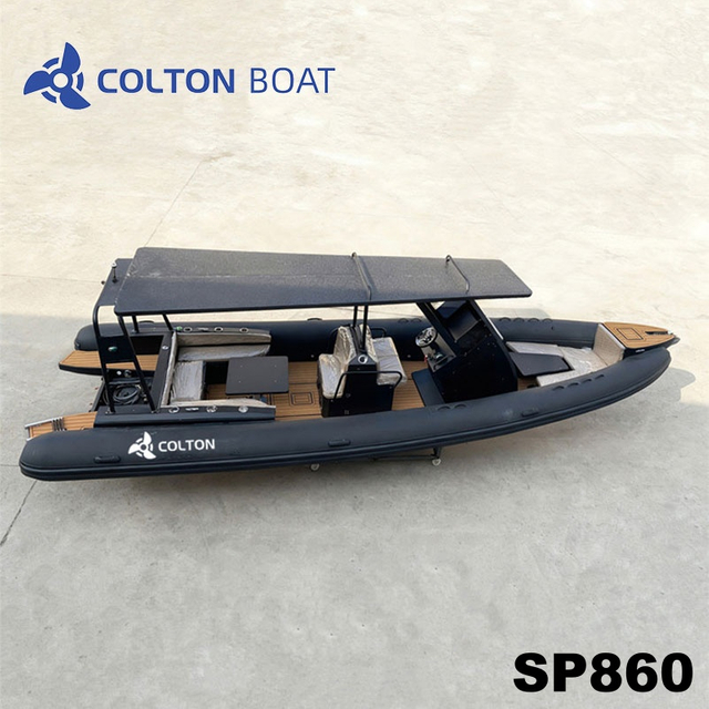 Bateaux pneumatiques &agrave; coque rigide Zodiac et Rhib &agrave; vendre
