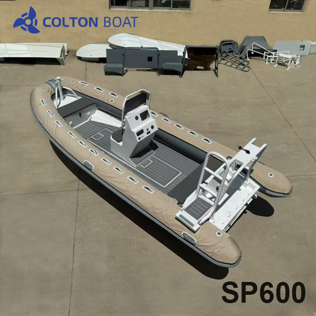 Bateau gonflable rigide Rhib et bateau &agrave; moteur nervur&eacute;, approvisionnement d'usine, &agrave; vendre